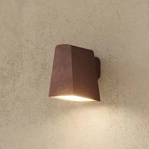 contemporary wall light 1