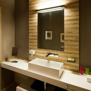wall-mounted washbasin