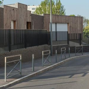 protective barrier / fixed / steel / stainless steel