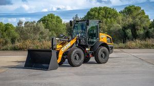 wheeled loader 1