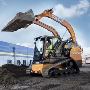 compact tracked loader