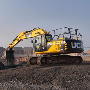 medium excavator 1