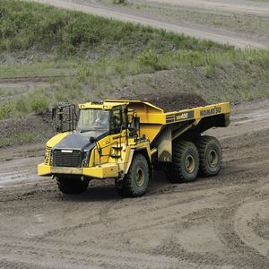 articulated dump truck