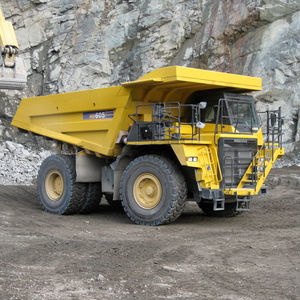 articulated dump truck