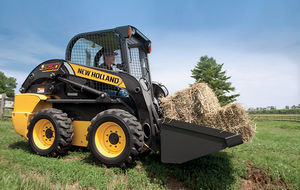 all-wheel steer loader