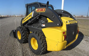 all-wheel steer loader