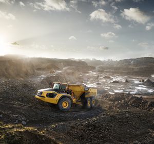 articulated dump truck