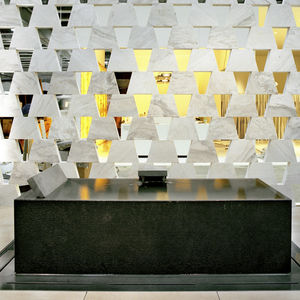 free-standing bathtub / natural stone