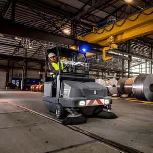 ride-on sweeping machine