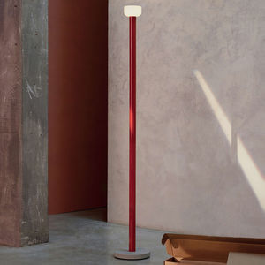 lacquered aluminum lamp