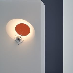 contemporary wall light