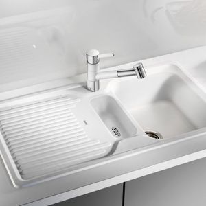 single-bowl kitchen sink 1