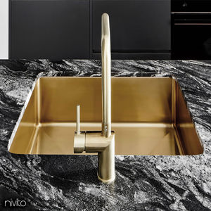 single-bowl kitchen sink