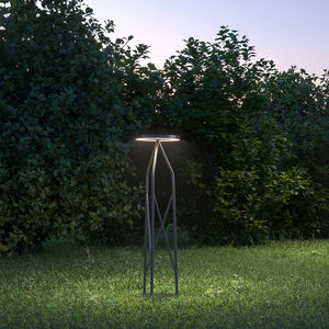 floor-standing lamp