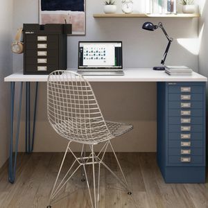 free-standing desk 1