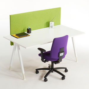 floor-mounted office divider / desk mounted / polyester / soundproofed