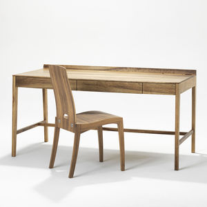 free-standing desk