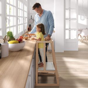standard highchair / wooden