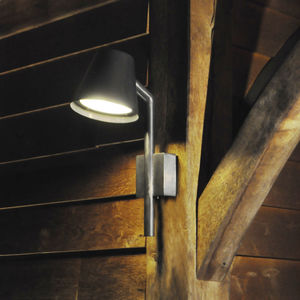 contemporary wall light