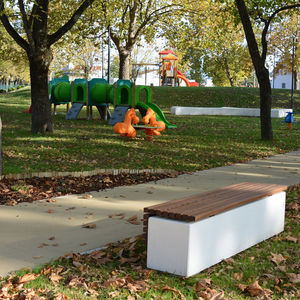 traditional bench 1