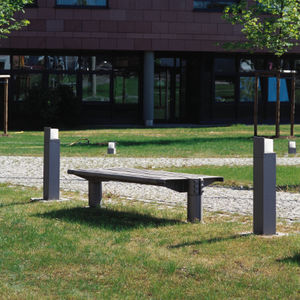 garden bollard light