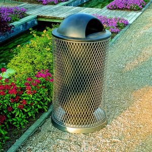 public trash can 1