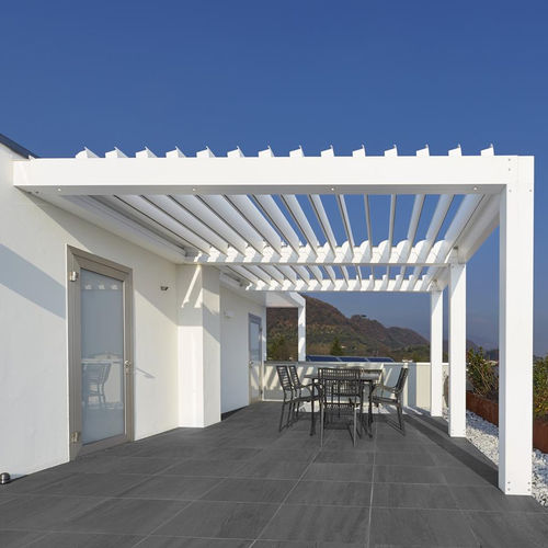 Wall-mounted pergola - FRANGISOLE - Proverbio Outdoor Design - aluminum / with mobile slats