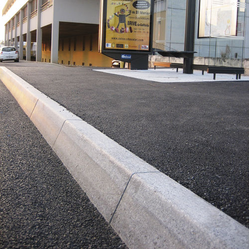 Engineered stone edge - CITYBUS® T4H - QUARTZO DESIGN - bus platform / linear
