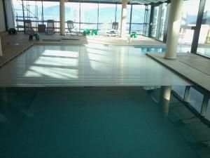 Slatted swimming pool cover - TP-5 - Favaretti - automatic / security / immersed
