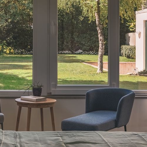 Contemporary chaise longue - CLARA - True Design srl - fabric / foam / beech