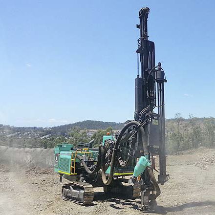 Diesel engine drilling rig - T500 - Everdigm Corp - electric / tophammer / construction