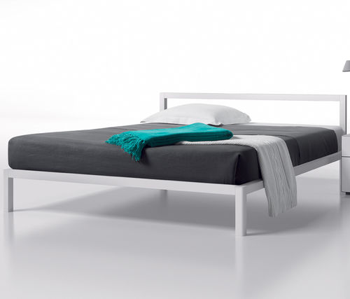 Double bed - Sistema Midi - contemporary / with headboard / with bedside table