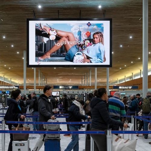 Wall-mounted advertising panel - JCDecaux - Mobilier Urbain - LED