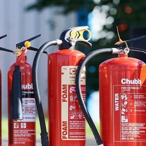 Stainless steel fire extinguisher stand - Chubb - red / wall-mounted