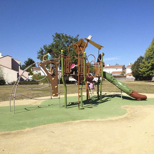 Public play structure - CAMELEO 2 FORESTIC : JCX-0006  - HUSSON INTERNATIONAL - plastic / steel / HPL