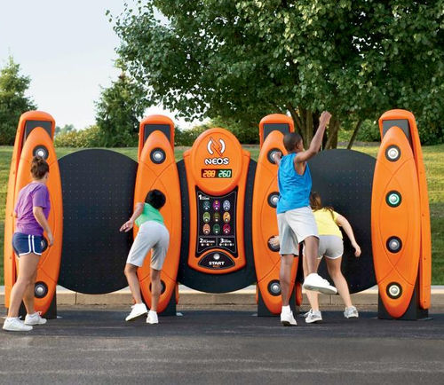 Public play structure - NEOS® : WALL - PLAYWORLD - plastic / musical