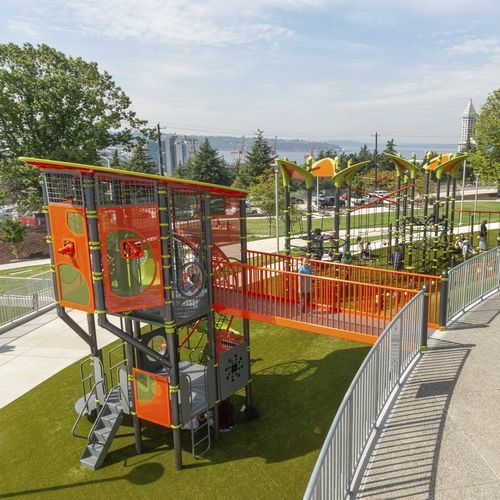 Playground structure - Yesler Terrace Park - LANDSCAPE STRUCTURES - powder-coated steel / polyethylene / recycled plastic
