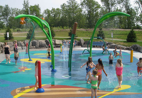 Water park fountain - VOR 7548 - Vortex Aquatic Structures International