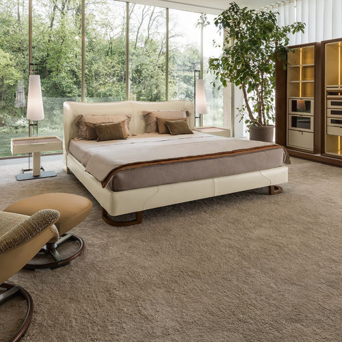 Double bed - CORIUM - GIORGETTI - contemporary / upholstered / with headboard