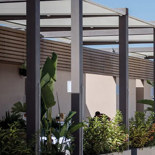 Wall-mounted pergola - PESCARA - ITALY - Gibus SPA - wooden / metal / fabric