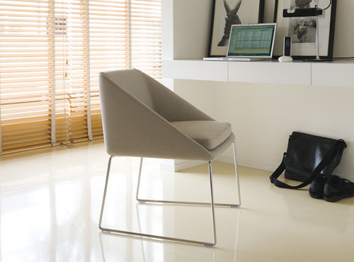 Contemporary chair - KELLY  - Verzelloni - polyurethane / sled base / contract