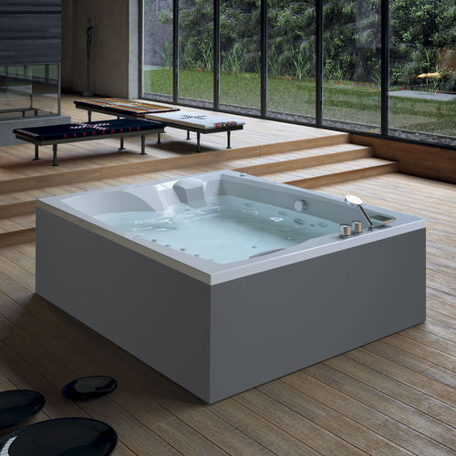 Corner bathtub - LINEA DUO - GLASS 1989 - free-standing / back to wall / for homes