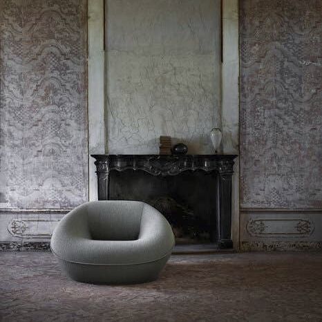 Contemporary armchair - TORTELLO - B&B Italia - fabric / polyethylene / brown