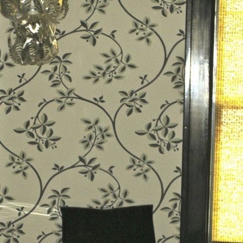 Contemporary wallpaper - RINGWOLD - Farrow & Ball - floral / metallic look / red