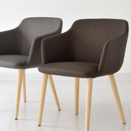 Contemporary chair - OLIMPIA - 01 - Airnova - indoor / leather / wooden base