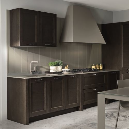 Traditional kitchen - TABIA - MAISTRI - wood veneer / oak / melamine