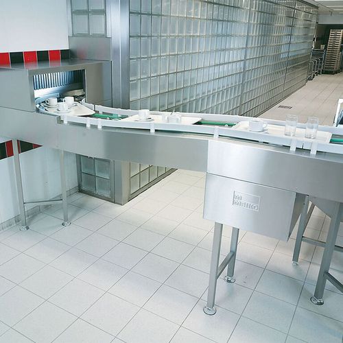 Conveyor dishwasher - MEIKO - for commercial kitchen / free-standing