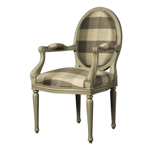 Louis XVI armchair - RÉF. 16337 - OVATION Paris - wooden / medallion