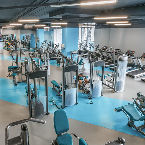 Indoor sports flooring - OMNISPORTS COMPACT - Tarkett PROFESSIONAL - vinyl / commercial / scratch resistant