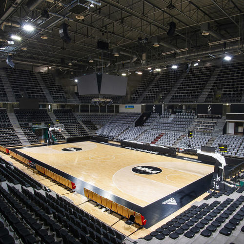 Indoor sports flooring - PROFLEX M - Tarkett PROFESSIONAL - solid wood / polyethylene / commercial